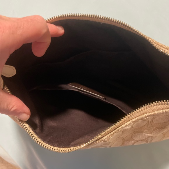 Coach khaki/tan & chalk leather shoulder bag - Picture 2 of 10